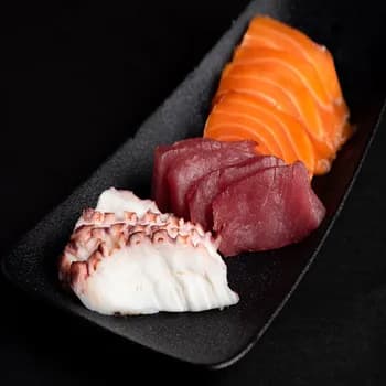 53.1 Sashimi Mixto 12 Cortes